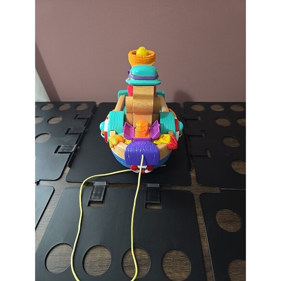 Fisher Price Disney Winnie the Pooh 2001 Pull Along Singing Boat Vtg Toy Works! - Picture 3 of 5